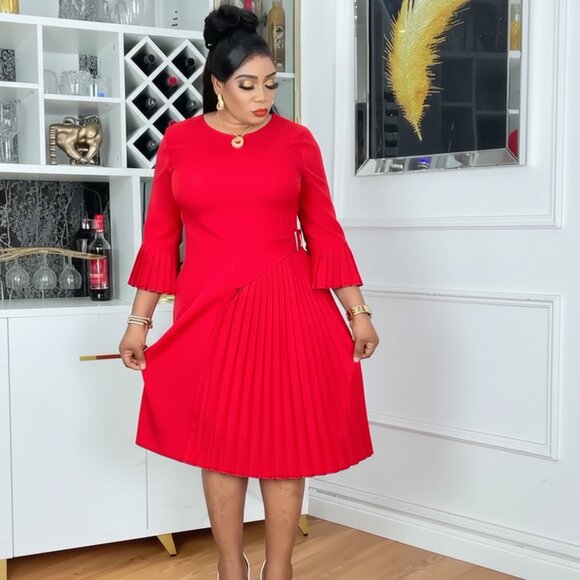 Pleated Elegance Midi Dress L - 2XL - Picture 3 of 5